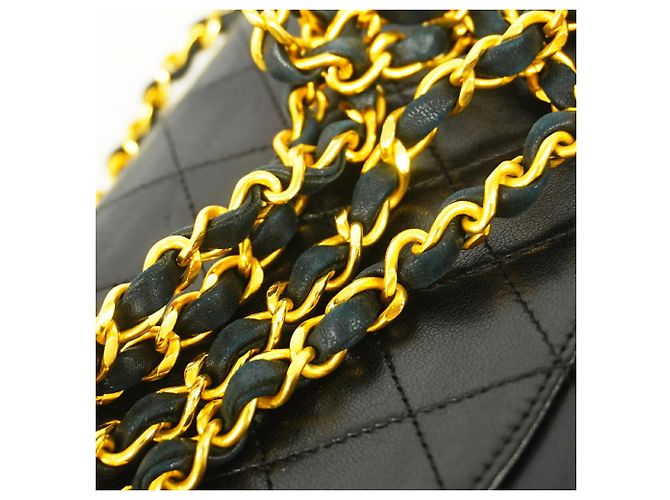 Bolsa de Ombro Mini Matelassé com Corrente Chanel - vista 9
