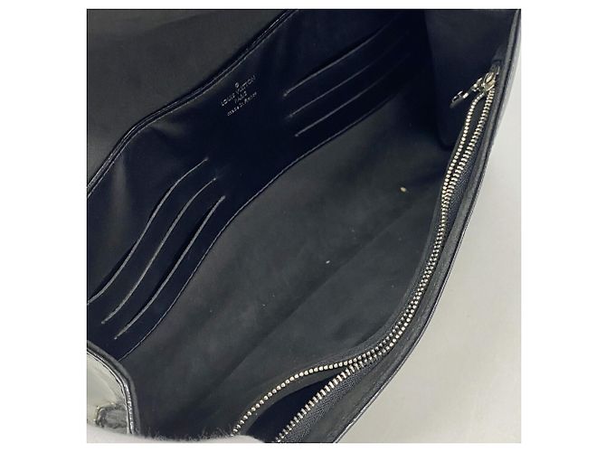 Borsa a tracolla Louis Vuitton Epi Electric Pochette Iena - vista 4