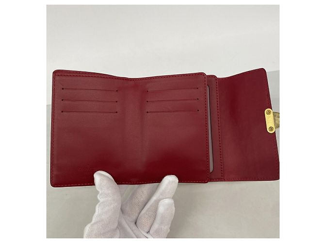Portafoglio Tri-fold Louis Vuitton in Pomme d'Amour - vista 3