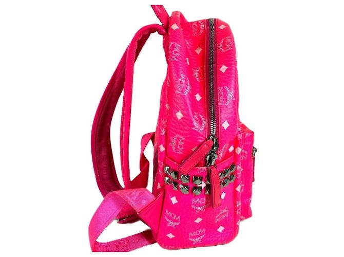 Mochila MCM em couro rosa - vista 4