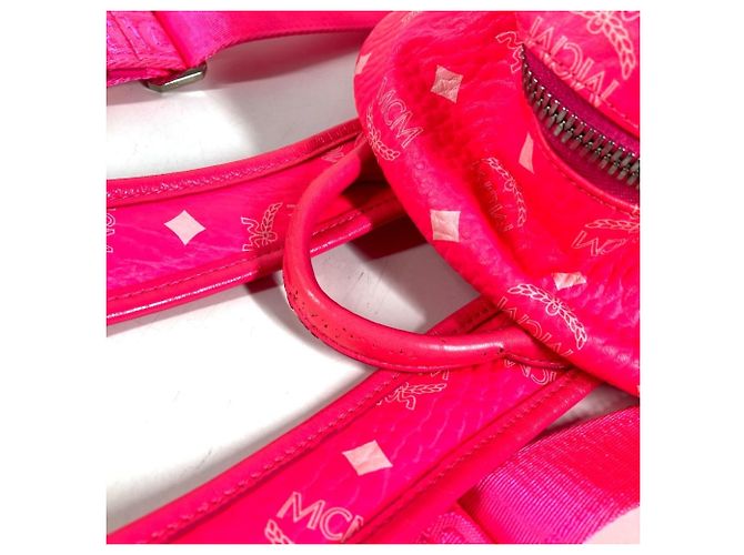 Mochila MCM em couro rosa - vista 5