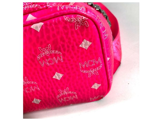 Mochila MCM em couro rosa - vista 9