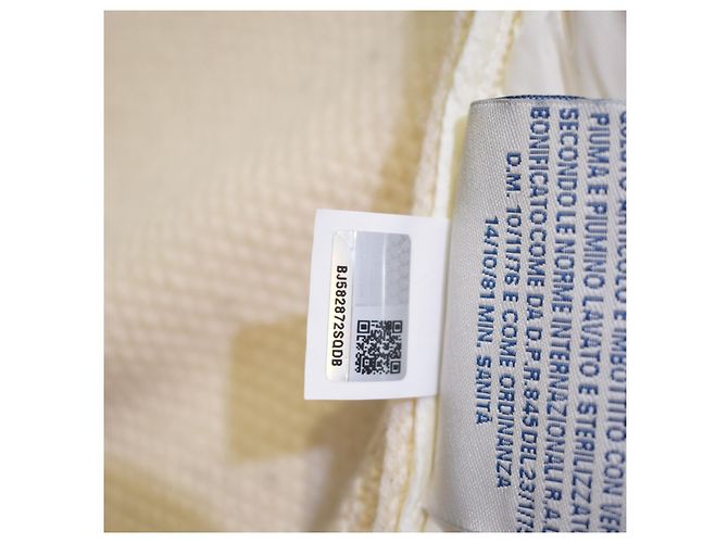 Moncler Cardigã Acolchoado de Lã Virgem Maglione Tricot Alla Coreana - vista 12