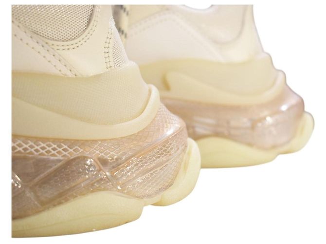Balenciaga Triple S Clear Sole Sneakers Vanilla Beige - vista 11