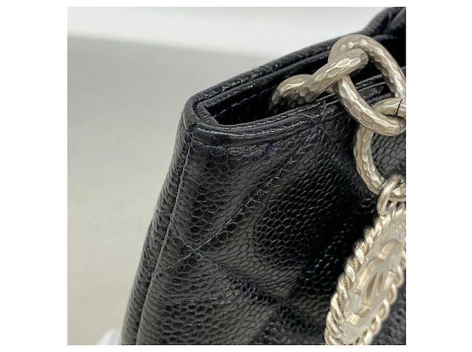 Chanel Tote Bag aus schwarzem genarbtem Kalbsleder - Ansicht 7