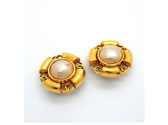 Pendientes de clip Chanel chapados en oro - vista 2