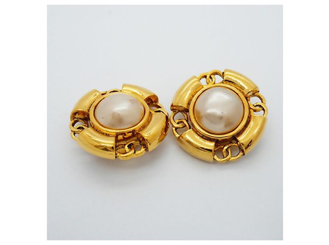 Pendientes de clip Chanel chapados en oro - vista 6