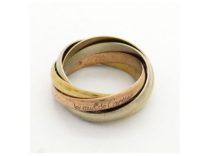 Anillo Cartier Trinity en oro amarillo blanco y rosa - vista 3