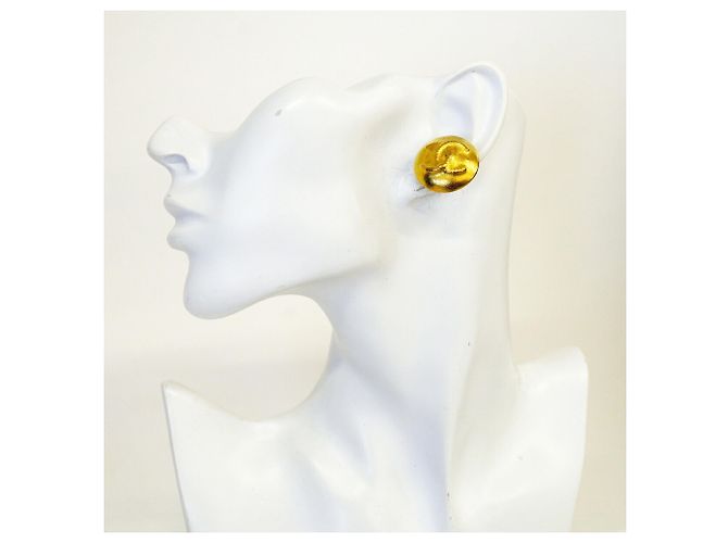 Pendientes de clip Chanel chapados en oro - vista 5