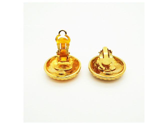 Pendientes de clip Chanel Coco Mark Circle Gold - vista 3