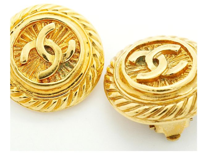 Pendientes de clip Chanel Coco Mark Circle Gold - vista 6