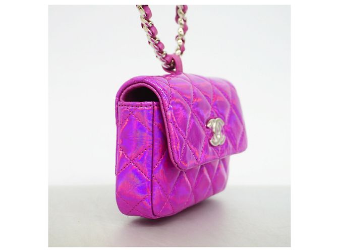 Chanel Aurora Pink Schlüsselanhänger aus gestepptem Lackleder - Ansicht 2
