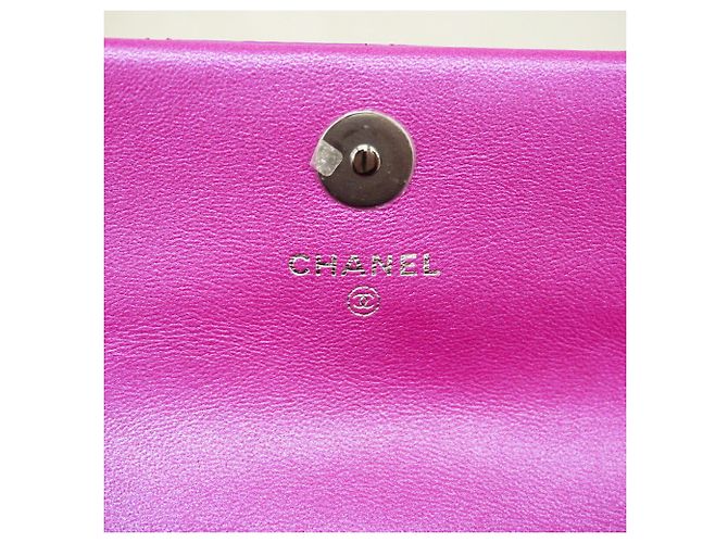 Chanel Aurora Pink Schlüsselanhänger aus gestepptem Lackleder - Ansicht 5
