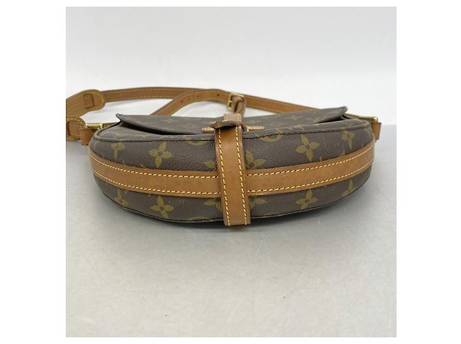 Bolsa de Ombro Louis Vuitton Monogram Chantilly MM - vista 3
