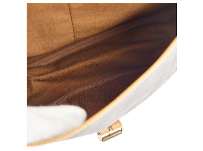 Louis Vuitton Saumur Monogram Canvas 35 - vista 3