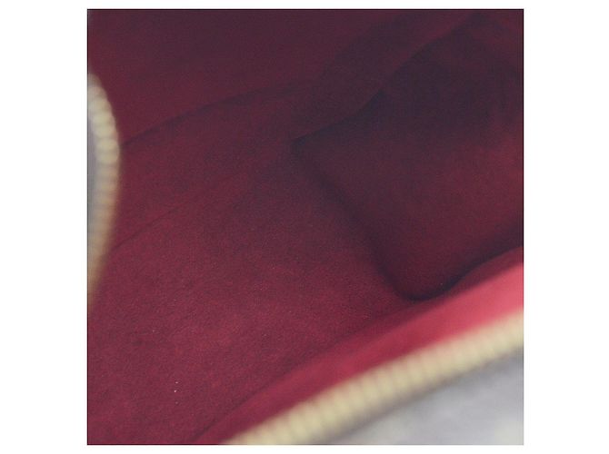 Louis Vuitton Excentri-Cite Monogram Canvas - vue 3