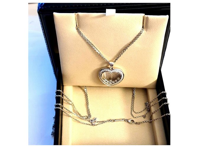 Collar Chopard Happy Curves en oro blanco de 18 quilates y diamantes - vista 3