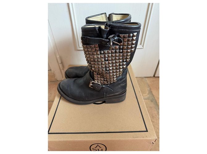 Stivali biker Ash borchiati in pelle nera - vista 3