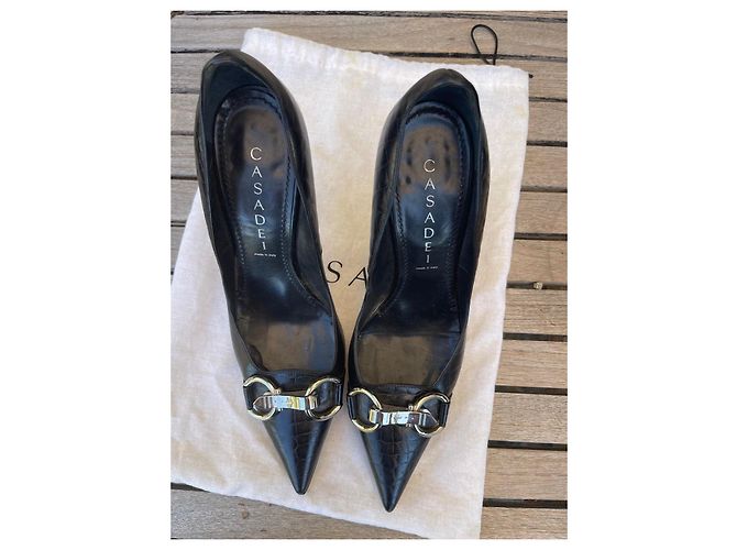 Casadei Pumps aus schwarzem Leder - Ansicht 2