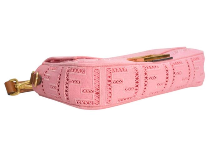 Fendi Baguette Borsa a tracolla in tela rosa FF Broderie Anglaise - vista 11