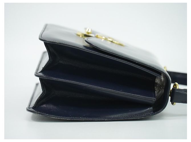 Gucci Vintage Top Handle Flap Leather with Chain Detail Small - vista 3