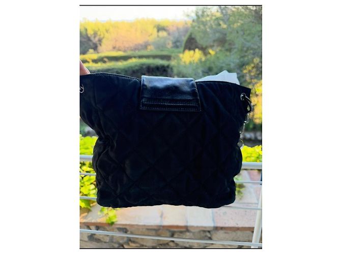 Borsa Chanel trapuntata in nylon e pelle nera - vista 2