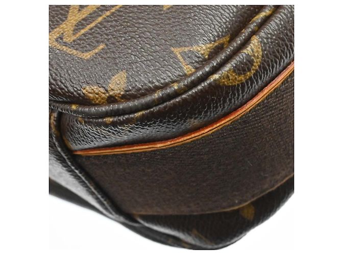 Louis Vuitton Beaubourg Messenger Monogram Canvas MM - vue 6