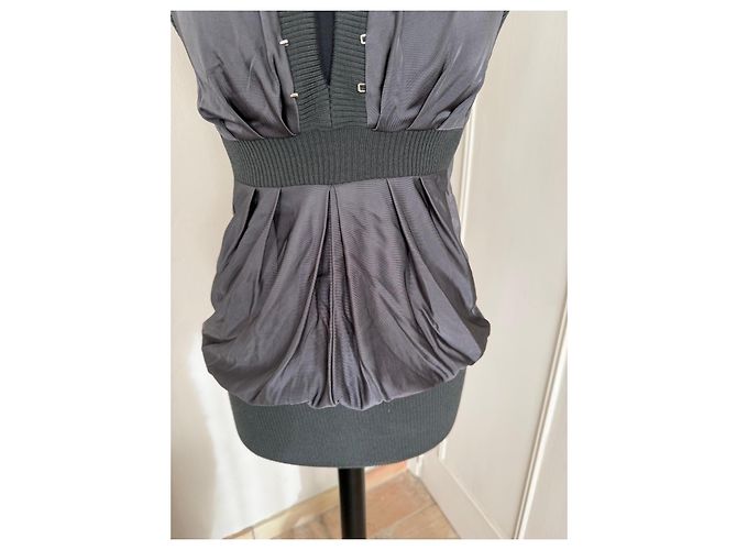 Autre Marque Top Atos Lombardini gris de viscosa plisada cuello drapeado - vista 3