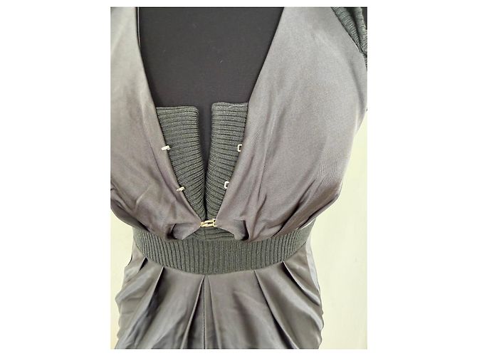 Autre Marque Top Atos Lombardini gris de viscosa plisada cuello drapeado - vista 6