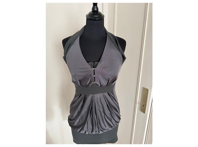 Autre Marque Top Atos Lombardini gris de viscosa plisada cuello drapeado - vista 9