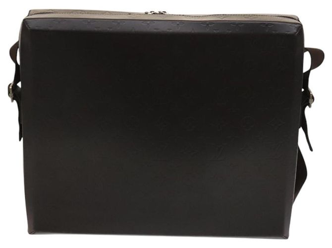 Louis Vuitton Steve Messenger Monogram Glace Leather - view 2