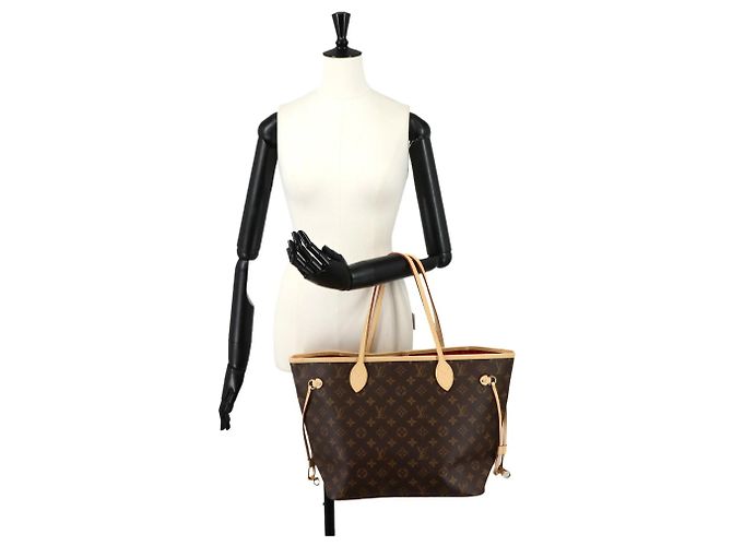 Sac à main cabas Louis Vuitton Neverfull MM Monogram - vue 9