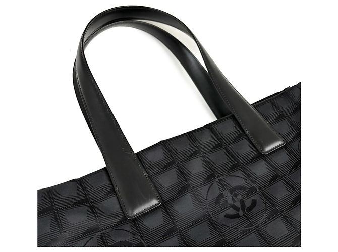 Bolso Chanel New Travel Line Tote MM - vista 6