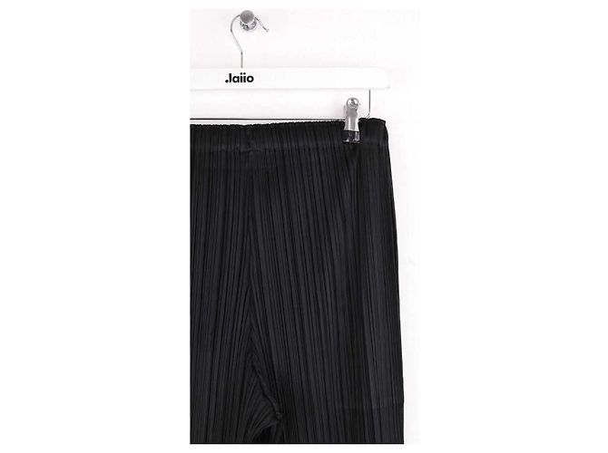 Pleats Please Schwarze gerade Hose - Ansicht 4