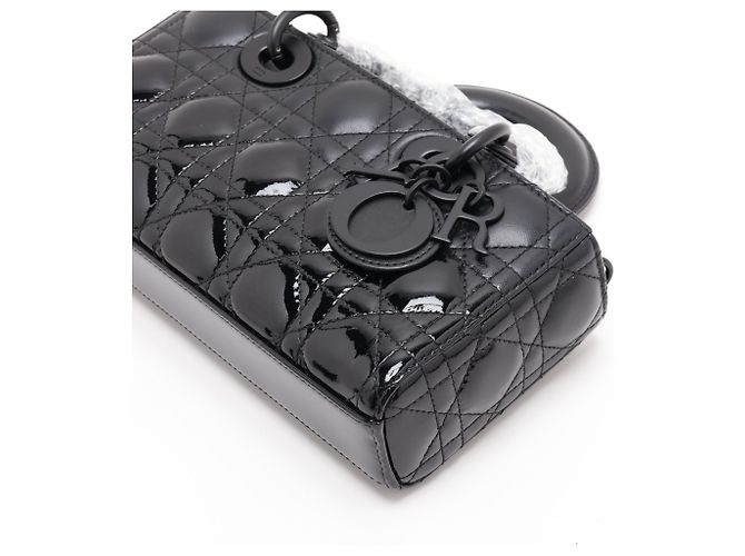 Dior  mala Lady D-Joy Small em pele de vitela e verniz Cannage com pega superior Black - vista 3