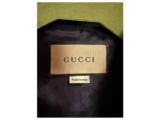 Gucci Tweed Jacke mit Goldknöpfen - Ansicht 3
