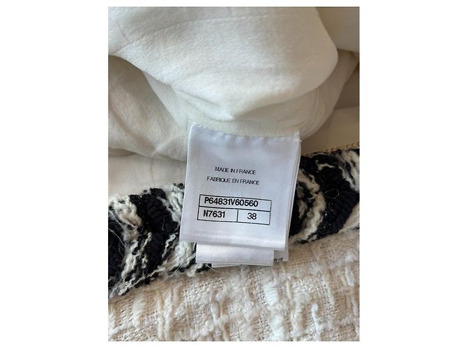 Chanel Tweed Jacke Größe 38 - Ansicht 4