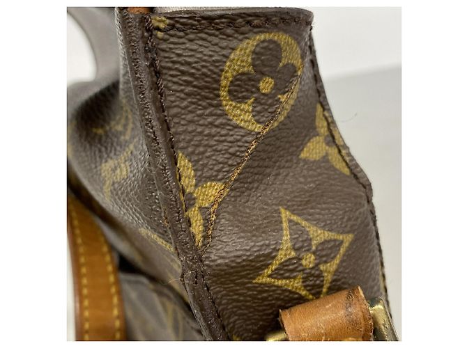 Bolsa de Ombro Louis Vuitton Monogram Mini Saint Cloud - vista 6