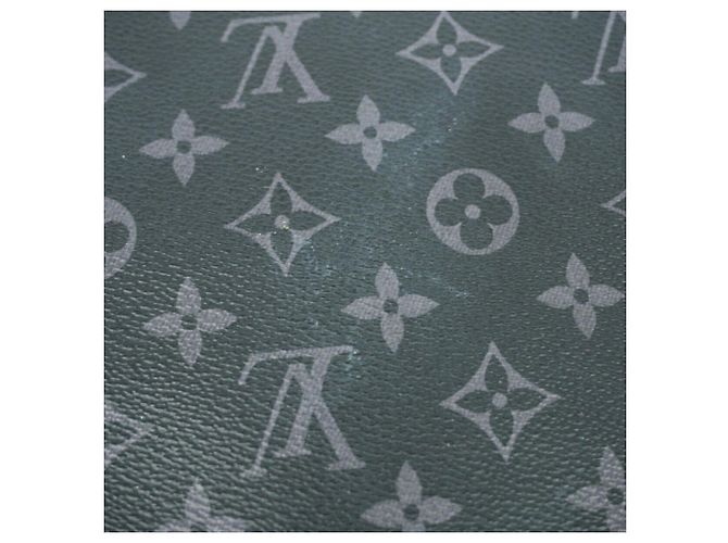 Louis Vuitton Monogram Eclipse Pochette To Go Clutch Bag - vista 7