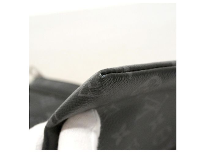 Louis Vuitton Monogram Eclipse Pochette Discovery Clutch Bag - vista 8