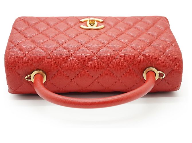 Chanel Bolsa Pequena Coco Handle em Caviar Matelassé - vista 9