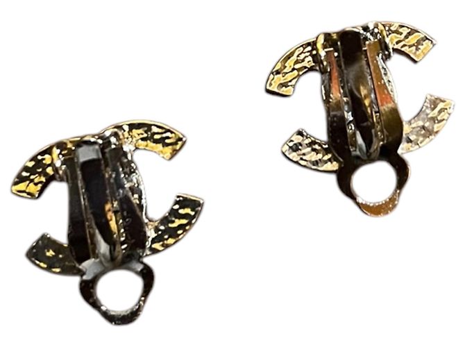 Chanel CC vergoldete Clip-On-Ohrringe mit Kunstperlen - Ansicht 3