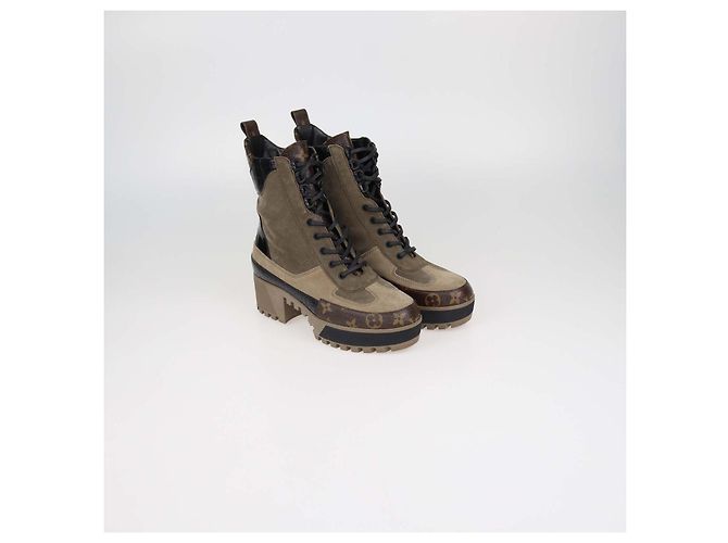 Louis Vuitton Multicolor Suede Monogram Canvas and Croc Embossed Leather Laureate Desert Boots - view 2