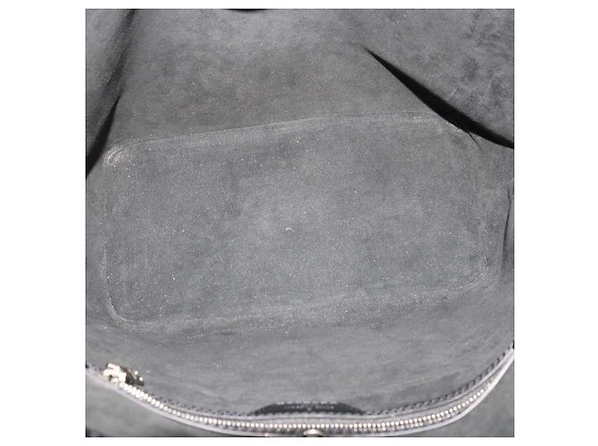 Borsa Louis Vuitton Neverfull MM in pelle Epi nera - vista 7