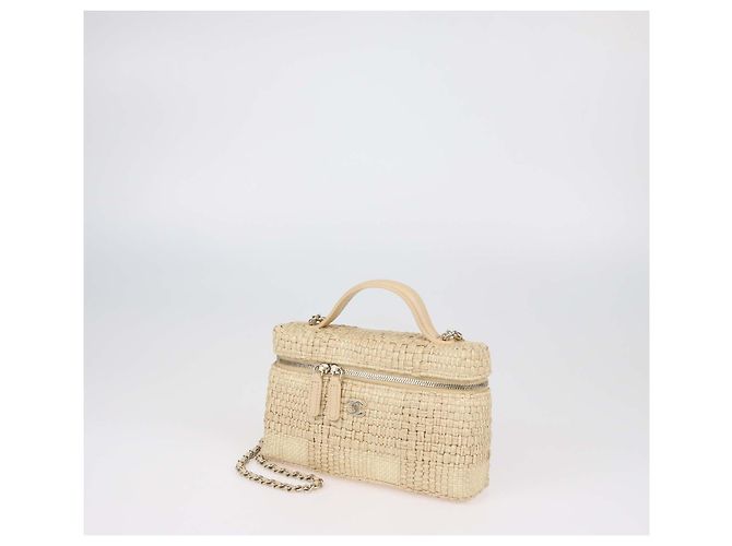 Beauty case Slim Vanity Case in rafia beige Chanel con catena - vista 2