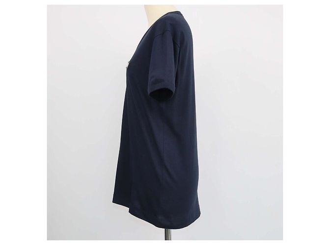 T-shirt Dolce & Gabbana in cotone blu navy con scollo a V e placca logo - vista 2