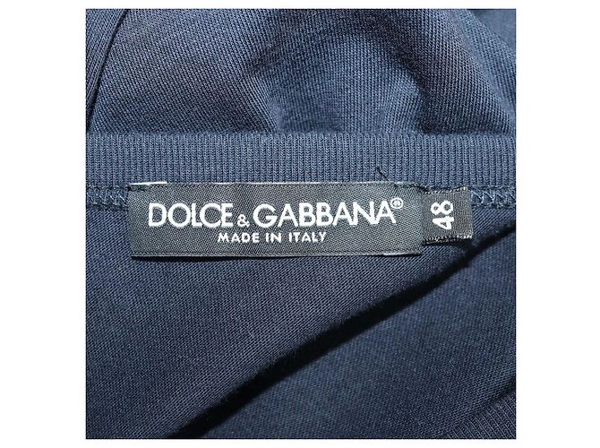 T-shirt Dolce & Gabbana in cotone blu navy con scollo a V e placca logo - vista 5