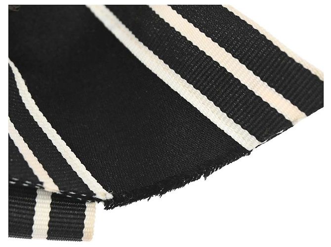 Chanel Camélia Haarspange aus Satin - Ansicht 3