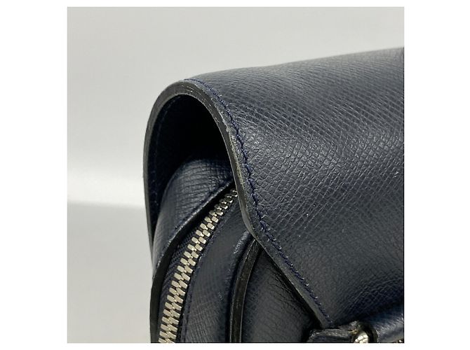 Borsa Louis Vuitton Taiga Vasili PM - vista 8
