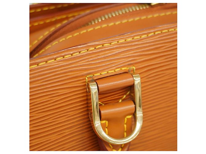 Borsa Louis Vuitton Epi Pont Neuf in Gold Cipango - vista 7